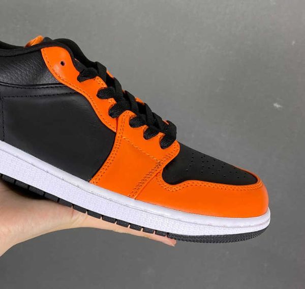 designer shoes 1 low se c black orange womens basketball 1s sail white-citron-summit sneakers cu6909-100 boxck3022-008
designer shoes 1 low se c black orange womens basketball 1s sail white-citron-summit sneakers cu6909-100 boxck3022-008