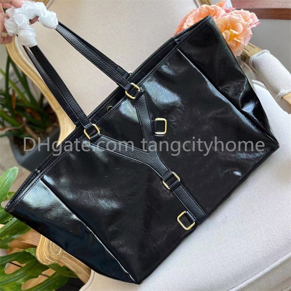 womens totes large capacity washed denim purse desenger patent leather shoulder bag luxury handbag with big logo european and american mothe
womens totes large capacity washed denim purse desenger patent leather shoulder bag luxury handbag with big logo european and american mothe