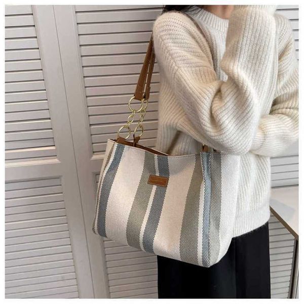 bag female 2022 autumn new color contrast one shoulder crossbody bag casual large capacity tote bag
bag female 2022 autumn new color contrast one shoulder crossbody bag casual large capacity tote bag