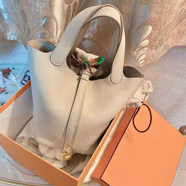 new bucket bag women vintage pu leather handabg all-match totes lock bag lady casual shoulder bag 221106
new bucket bag women vintage pu leather handabg all-match totes lock bag lady casual shoulder bag 221106