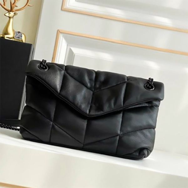 luxurys designers bags cross body lou lou high-end new retro chain european and american fashion leather one shoulder diagonal straddle port
luxurys designers bags cross body lou lou high-end new retro chain european and american fashion leather one shoulder diagonal straddle port