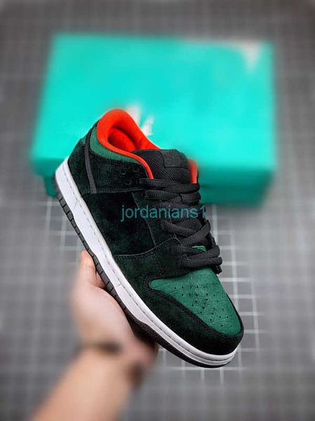 designer shoes high skateboard low pro reptile snrks color black pigeon suede leather running trainers
designer shoes high skateboard low pro reptile snrks color black pigeon suede leather running trainers
