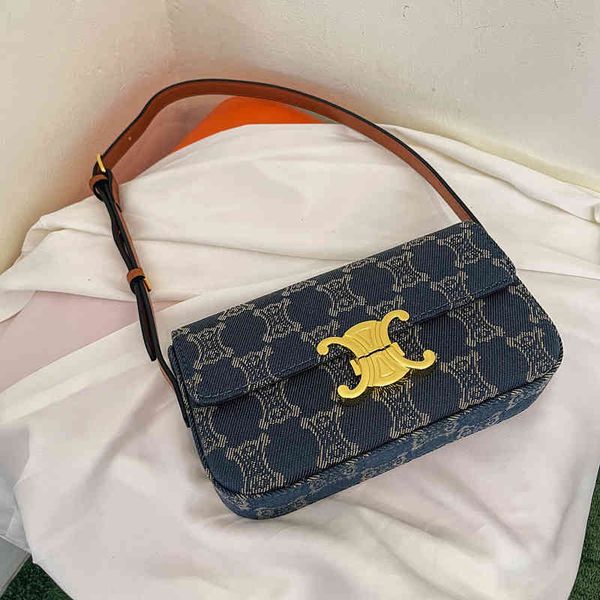 2022 new armpit bag cowboy triumphal arch tofu women's casual and versatile one shoulder french stick small square
2022 new armpit bag cowboy triumphal arch tofu women's casual and versatile one shoulder french stick small square