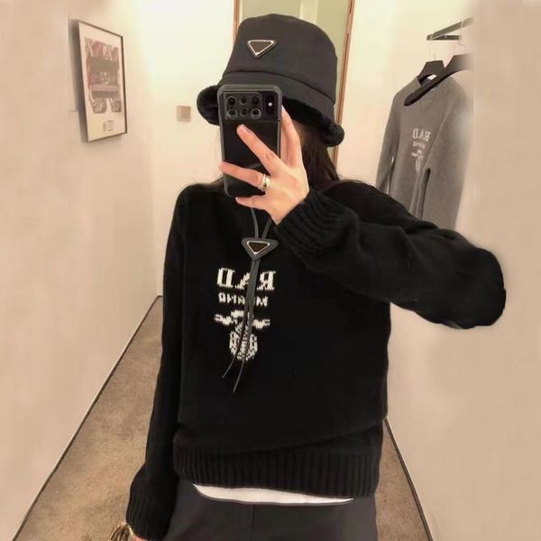 winter fall women brand designer letter pattern cardigan sweater coat wool blended woman knitwear ladies knitted crew neck long sleeve e108, White;black
winter fall women brand designer letter pattern cardigan sweater coat wool blended woman knitwear ladies knitted crew neck long sleeve e108, White;black