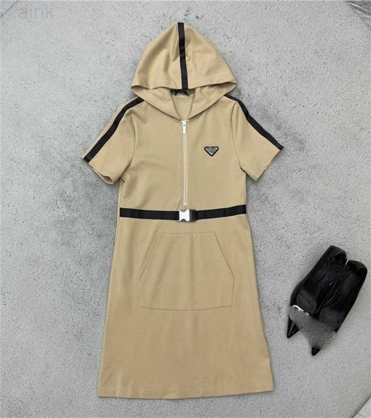 casual dresses designer women hooded with belt zipper pocket fashion short sleeve skirt girdle dress 3 colors of triangle metal streetwear q, Black;gray
casual dresses designer women hooded with belt zipper pocket fashion short sleeve skirt girdle dress 3 colors of triangle metal streetwear q, Black;gray