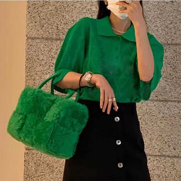 fur luxury designer lamb wool woven tote handbag green furry shoulder bag big 2022 autumn and winter new women 221106
fur luxury designer lamb wool woven tote handbag green furry shoulder bag big 2022 autumn and winter new women 221106