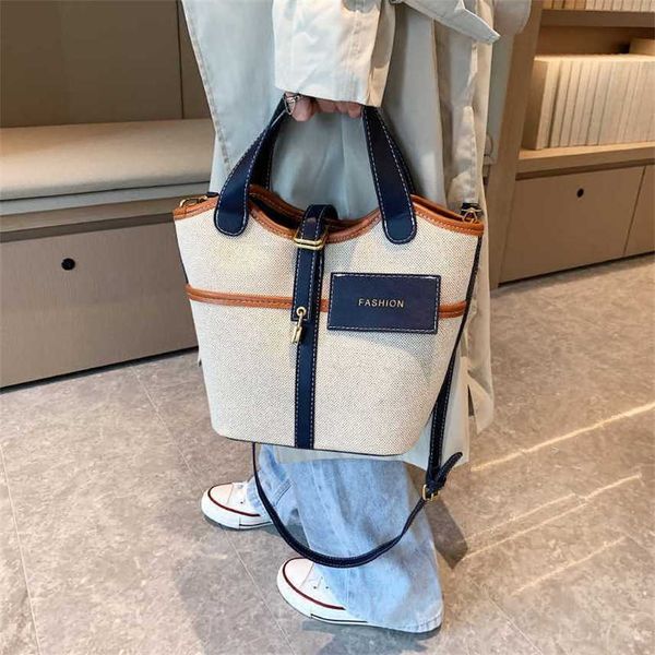 canvas bag women 2022 new design portable bucket bag food basket one shoulder messenger bag
canvas bag women 2022 new design portable bucket bag food basket one shoulder messenger bag