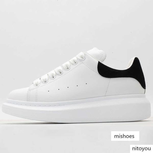 brand shoes casual sneakers fashion walking sport for male female real leather ladies running luxury, White;red
brand shoes casual sneakers fashion walking sport for male female real leather ladies running luxury, White;red