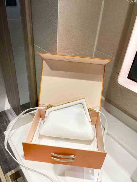 shoulder bags evening bags shoulder bags well-known brand designer purses irregular wallet genuine leather handbag crossbody clutch 1106
shoulder bags evening bags shoulder bags well-known brand designer purses irregular wallet genuine leather handbag crossbody clutch 1106