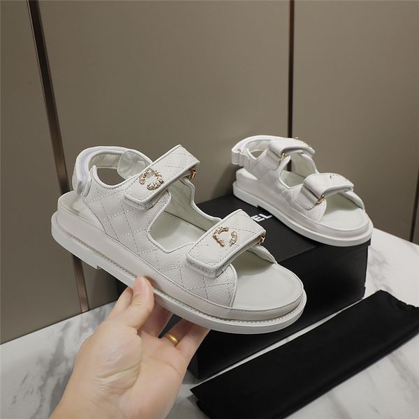 fashion sandals the latest style comfortable soft channel men and women flat bottom letter logo summer casual slippers 02-06, Black
fashion sandals the latest style comfortable soft channel men and women flat bottom letter logo summer casual slippers 02-06, Black
