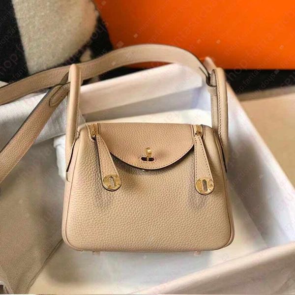 fashion designer doctor's bag classic medicine box women square flap handbag cross body shoulder lychee pattern genuine leather hobo cl
fashion designer doctor's bag classic medicine box women square flap handbag cross body shoulder lychee pattern genuine leather hobo cl