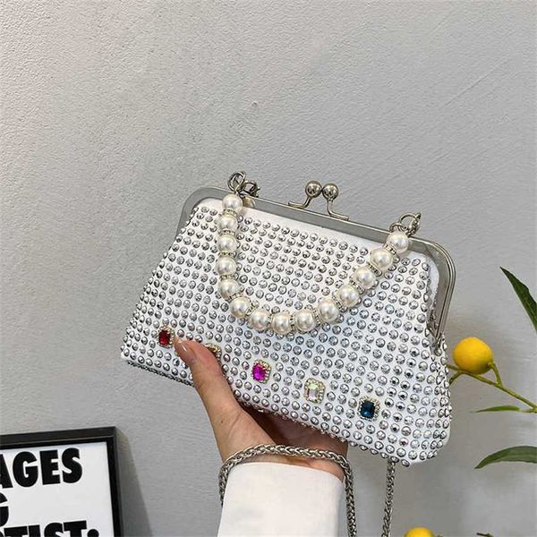 autumn 2022 version diamond small square bag women's bag one shoulder leisure lovely pearl chain bag women
autumn 2022 version diamond small square bag women's bag one shoulder leisure lovely pearl chain bag women