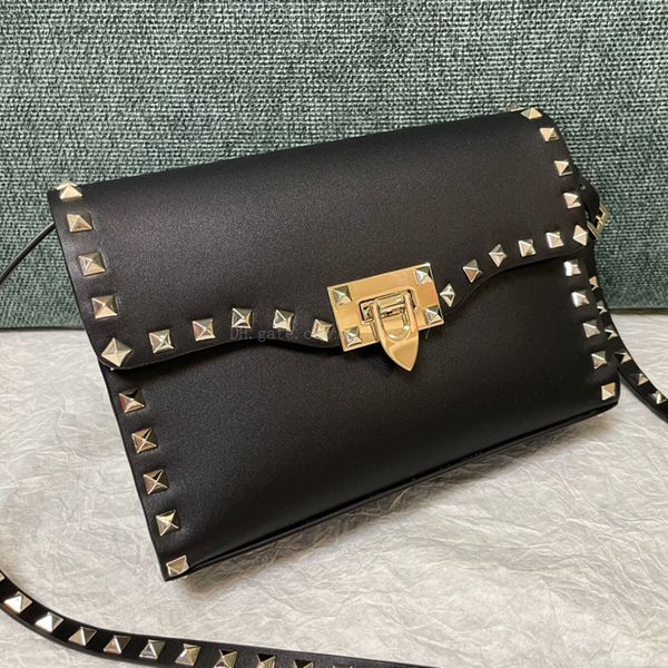 v brand maxi designer luxury crossbody bags lady woman handbags purses wallets card holders fashion new style shoulder leather calfskin lock
v brand maxi designer luxury crossbody bags lady woman handbags purses wallets card holders fashion new style shoulder leather calfskin lock
