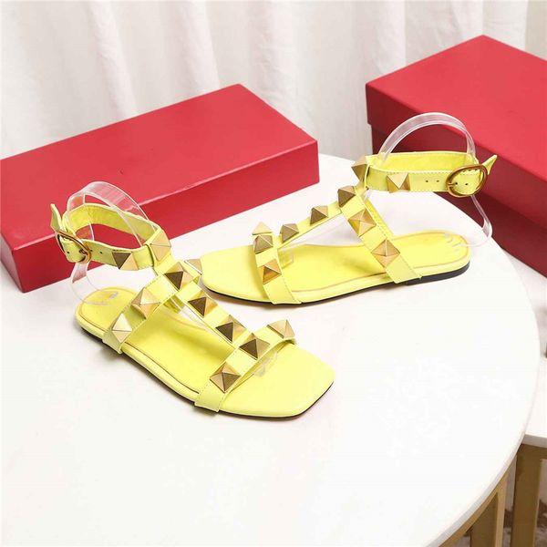 fashion sandals luxury design women valentinoity high heel leather letter logo wedding party casual slippers 01-06, Black
fashion sandals luxury design women valentinoity high heel leather letter logo wedding party casual slippers 01-06, Black