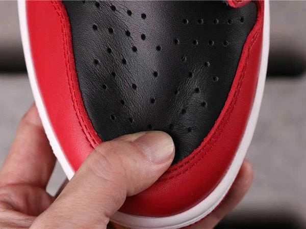 designer shoes 1 high og bred basketball white blue black red 1s banned trainers athletic outdoors sneakers 555088-001 pine green 85
designer shoes 1 high og bred basketball white blue black red 1s banned trainers athletic outdoors sneakers 555088-001 pine green 85