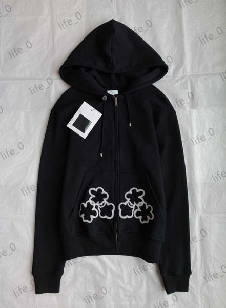 fashion brand womens jackets front floral embroidery hooded long sleeve zipper pockets coats warm designer jacket women 3 colors 1970, Black;brown
fashion brand womens jackets front floral embroidery hooded long sleeve zipper pockets coats warm designer jacket women 3 colors 1970, Black;brown