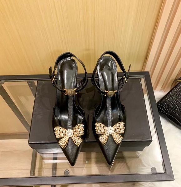 designer shoes womens low-heeled sandals summer wedding party luxury leather sandal ankle strap women classics slipper crystal bowknot sanda, Black
designer shoes womens low-heeled sandals summer wedding party luxury leather sandal ankle strap women classics slipper crystal bowknot sanda, Black