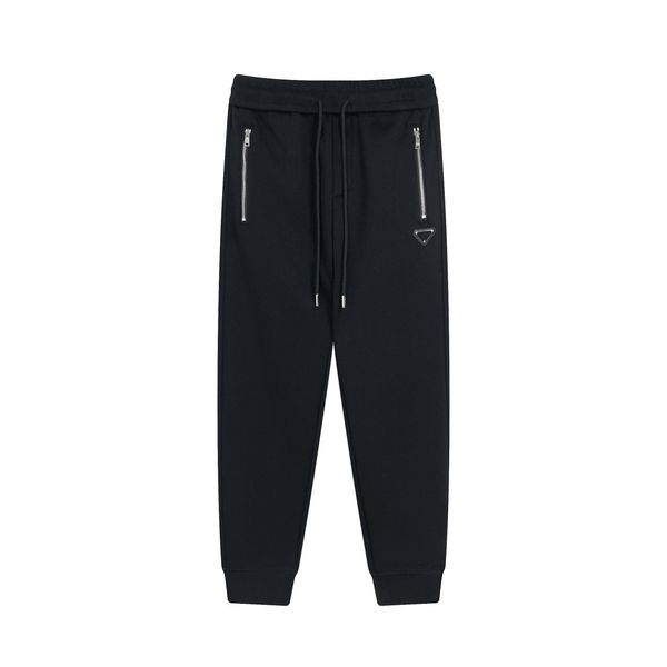 autumn and winter's latest luxury plush triangle pants classic triangle pocket logo sweatpants, Black
autumn and winter's latest luxury plush triangle pants classic triangle pocket logo sweatpants, Black