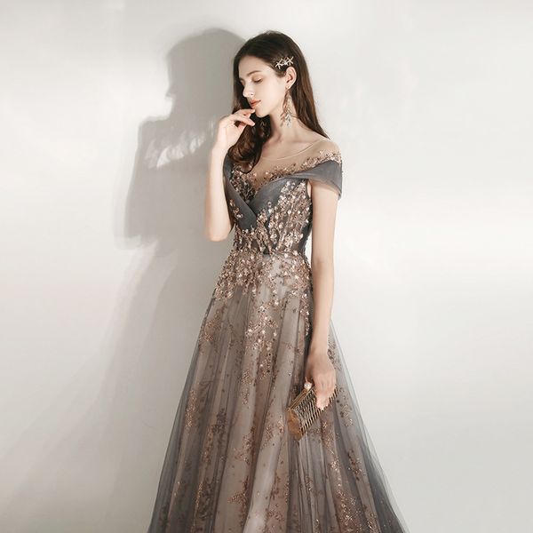 mother of the bride dresses lace crystal illusion floor length round neck short sleeves 2022 large size new in, Black;red
mother of the bride dresses lace crystal illusion floor length round neck short sleeves 2022 large size new in, Black;red