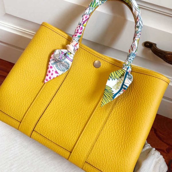 h bag fashion designer h erme bag 2022 new leather women garden tote leather hand large capacity shopping
h bag fashion designer h erme bag 2022 new leather women garden tote leather hand large capacity shopping