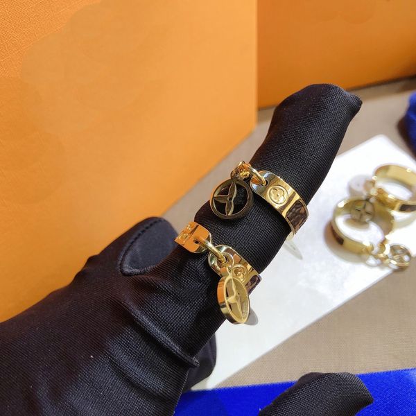 luxury style ring high-end jewelry rings designer jewelry niche design young people love popular fashion brands selected lovers gifts family, Silver
luxury style ring high-end jewelry rings designer jewelry niche design young people love popular fashion brands selected lovers gifts family, Silver