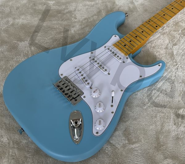 electric guitar stratocast-er solid body blue color guitar maple neck and fingerboard black dots inlay
electric guitar stratocast-er solid body blue color guitar maple neck and fingerboard black dots inlay