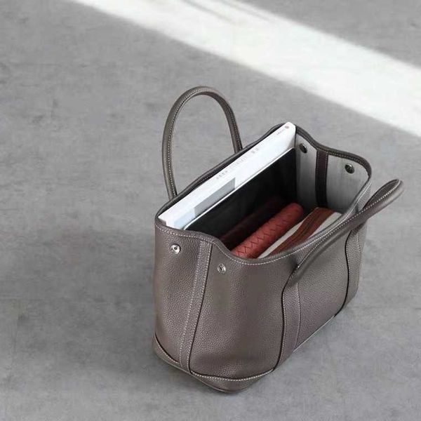 aher max designer fashion head layer leather herme garden bag gao ding light luxury h family 36 women tote large capacity commuter hand
aher max designer fashion head layer leather herme garden bag gao ding light luxury h family 36 women tote large capacity commuter hand