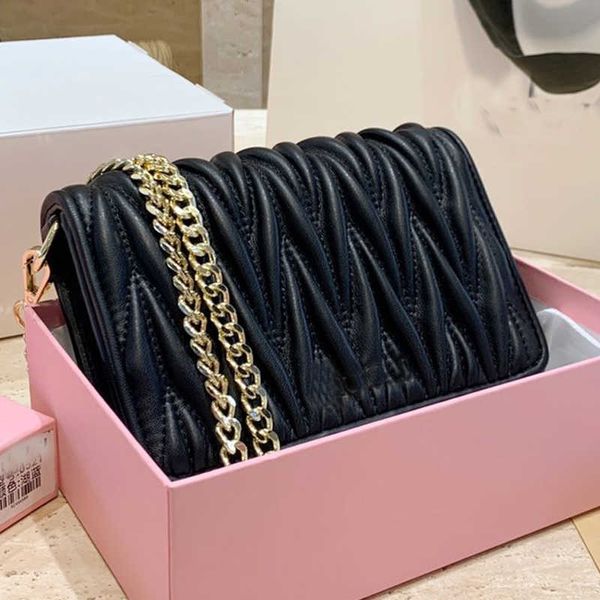 briefcases flip mini handbag soft lambskin leather shoulder bag detachable gold chain crossbody bag flap messneger bags wrinkle wallet gift
briefcases flip mini handbag soft lambskin leather shoulder bag detachable gold chain crossbody bag flap messneger bags wrinkle wallet gift