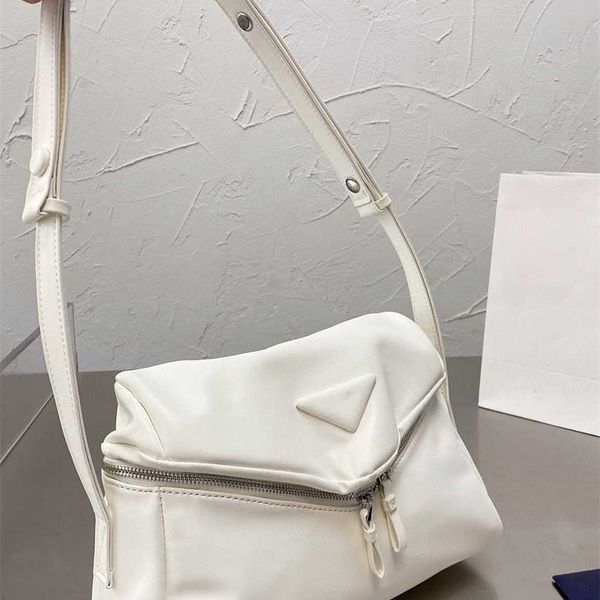 clearance handbag 21 medieval fashion new postman soft sling single shoulder messenger bag women's bag versatile
clearance handbag 21 medieval fashion new postman soft sling single shoulder messenger bag women's bag versatile