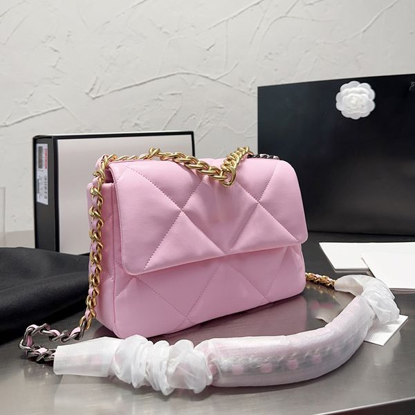 19 series womens designer lambskin quilted bags 7 colors f/w classic medium flap gold chain bracelet hand totes two-tone crossbody shoulder
19 series womens designer lambskin quilted bags 7 colors f/w classic medium flap gold chain bracelet hand totes two-tone crossbody shoulder