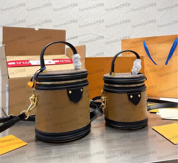 luxurys designers real leather totes classic handbags purses modeling crossbody bucket bag handle and detachable genuine leather 5a quality
luxurys designers real leather totes classic handbags purses modeling crossbody bucket bag handle and detachable genuine leather 5a quality