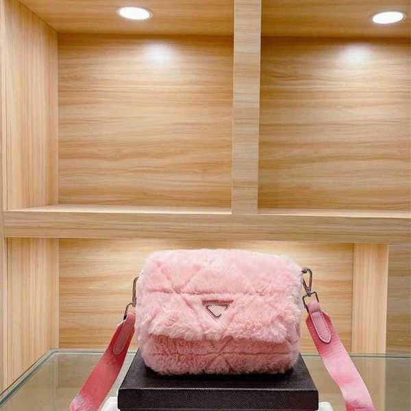 clearance handbag 21 new autumn and winter plush two one rhomboid messenger sling single shoulder child mother difference bag female
clearance handbag 21 new autumn and winter plush two one rhomboid messenger sling single shoulder child mother difference bag female