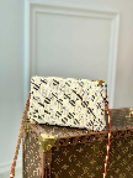 luxury brand designer evening bags double zip pochette bag n60460 shoulder bag messenger clutches real leather pouches mini belt 2las, Black;white
luxury brand designer evening bags double zip pochette bag n60460 shoulder bag messenger clutches real leather pouches mini belt 2las, Black;white
