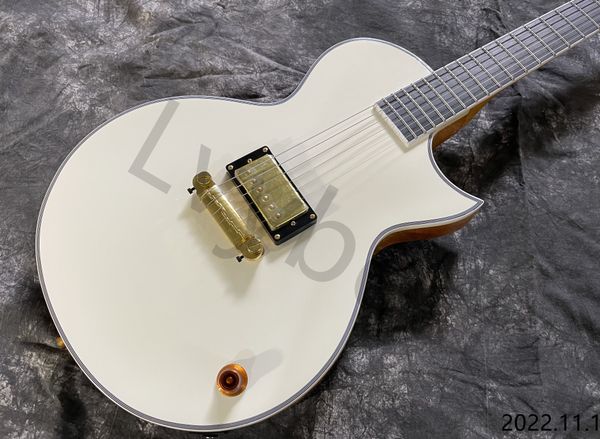lvycustomized electric guitar ebony fingerboard no inlay only bridge pickup gold parts wrapround tail one pot
lvycustomized electric guitar ebony fingerboard no inlay only bridge pickup gold parts wrapround tail one pot
