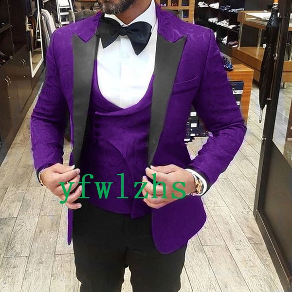 wedding tuxedos embossing men suits groomsmen peak lapel groom tuxedos wedding/prom man blazer jacket pants vest tie w1161, Black;gray
wedding tuxedos embossing men suits groomsmen peak lapel groom tuxedos wedding/prom man blazer jacket pants vest tie w1161, Black;gray