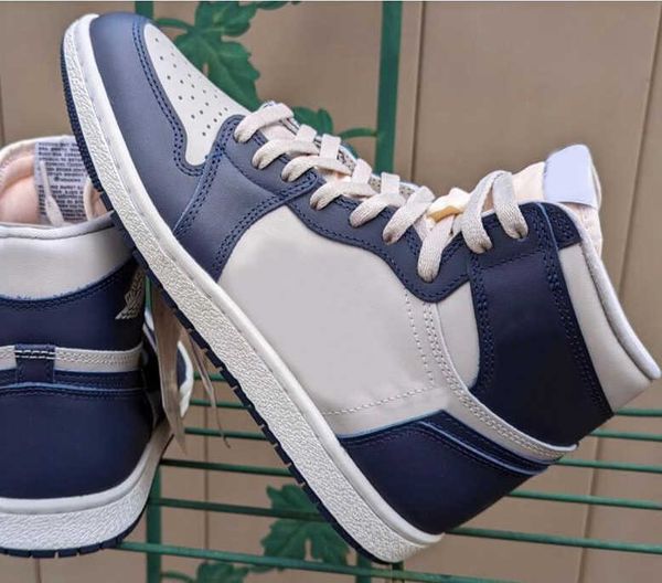 designer shoes 1 85 georgetown men basketball 1s college navy summit white-tech grey womens outdoor sneakers sports bq4422-400, Black
designer shoes 1 85 georgetown men basketball 1s college navy summit white-tech grey womens outdoor sneakers sports bq4422-400, Black