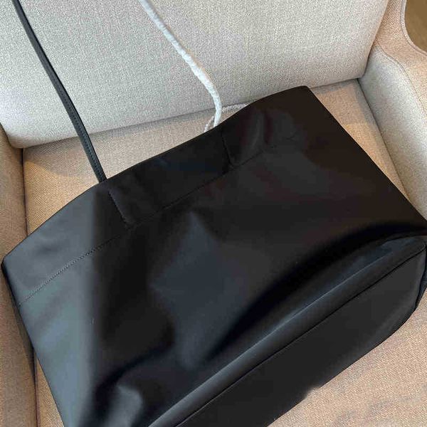designer luxury women the tote bag fashion versatile handbags shoulder crossbody bags purse telfars totes large capacity saddle wallets 7a 9
designer luxury women the tote bag fashion versatile handbags shoulder crossbody bags purse telfars totes large capacity saddle wallets 7a 9