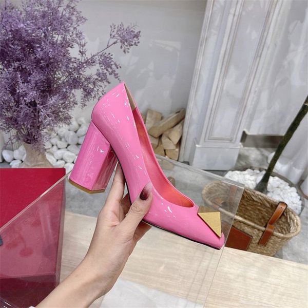 fashion dress shoes women leather high heel metal buckle letter wedding party business casual flat shoes 01-027, Black
fashion dress shoes women leather high heel metal buckle letter wedding party business casual flat shoes 01-027, Black