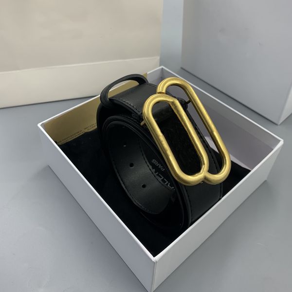 luxurys belts designer belt solid color men women for same style for lovers vintage pin needle buckle beltss width 2.8-3.8cm size 95-125cm s, Black;brown
luxurys belts designer belt solid color men women for same style for lovers vintage pin needle buckle beltss width 2.8-3.8cm size 95-125cm s, Black;brown