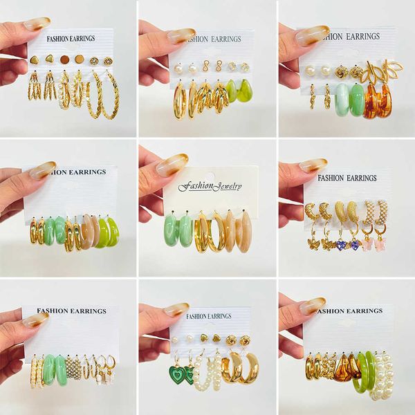 new butterfly pearl earring set women's exaggerated metal geometric earrings fashion personalized earrings, Golden
new butterfly pearl earring set women's exaggerated metal geometric earrings fashion personalized earrings, Golden