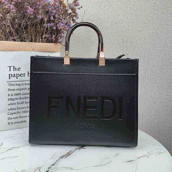 handbags outlet women's autumn and winter series new letter portable car sewing solid color sling single shoulder messenger bag
handbags outlet women's autumn and winter series new letter portable car sewing solid color sling single shoulder messenger bag