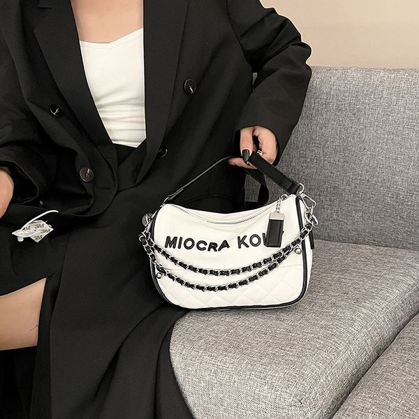 women shoulder underarm bag casual crossbody handbags strap fashion bags pu leather bags
women shoulder underarm bag casual crossbody handbags strap fashion bags pu leather bags