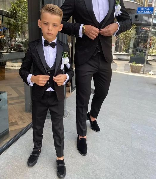 black boy formal suits dinner tuxedos little boys groomsmen kids for wedding party prom suit wear jackets vest pant
black boy formal suits dinner tuxedos little boys groomsmen kids for wedding party prom suit wear jackets vest pant