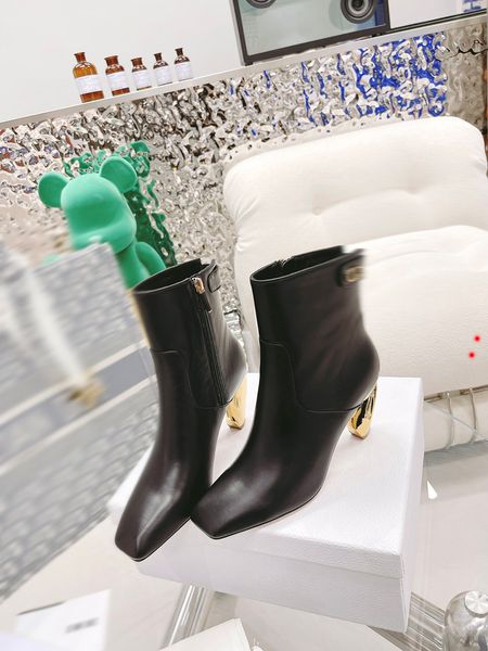 luxury alps and ankle snow boots winter navy shiny nylon print upper paired with cross lacing size 35-40 -h123, Black
luxury alps and ankle snow boots winter navy shiny nylon print upper paired with cross lacing size 35-40 -h123, Black