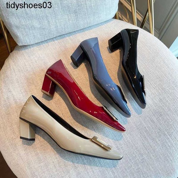 roger viver high heels women's 2022 new style square head metal buckle decorated sheep viv choc metal buckle patent leather ballerinas, Black
roger viver high heels women's 2022 new style square head metal buckle decorated sheep viv choc metal buckle patent leather ballerinas, Black