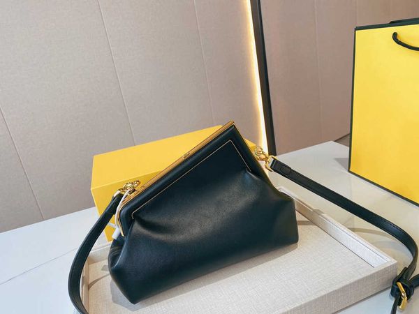 real leather 8a quality bag designer women lady fashion marmont bags genuine crossbody handbags purses backpack tote shoulder bag
real leather 8a quality bag designer women lady fashion marmont bags genuine crossbody handbags purses backpack tote shoulder bag