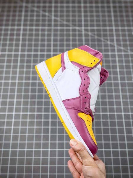designer shoes sports sneakers university gold light bordeaux white authentic 1 og brotherhood basketball men 1s, Black
designer shoes sports sneakers university gold light bordeaux white authentic 1 og brotherhood basketball men 1s, Black