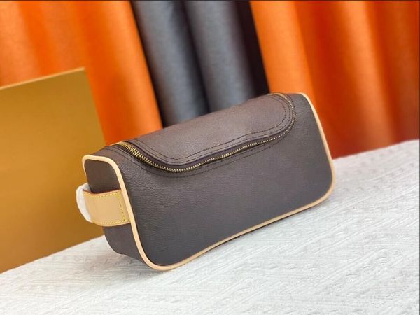 luxury brand shoulder bags n47625 toiletry pouch cosmetic bag wash bag monograms damier pattern leather designers travel bags handbag wallet
luxury brand shoulder bags n47625 toiletry pouch cosmetic bag wash bag monograms damier pattern leather designers travel bags handbag wallet