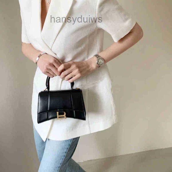 balencigas luxury designer balencigas crossbody handbags for women handbags high version 2022 net red same b-button crocodile hourglass bag
balencigas luxury designer balencigas crossbody handbags for women handbags high version 2022 net red same b-button crocodile hourglass bag