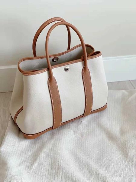 aher max fashion designer herme bag 2023 new leather women single shoulder diagonal straddle tote versatile canvas garden portable shopping
aher max fashion designer herme bag 2023 new leather women single shoulder diagonal straddle tote versatile canvas garden portable shopping